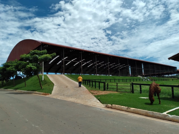 Pista Coberta de Treinamento 4.680 m² (Nazário - GO)